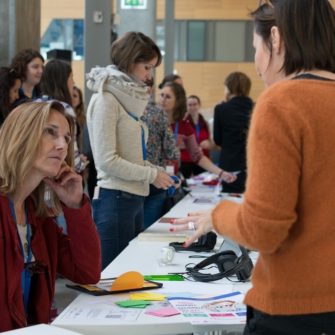 Mettez en lumière les troubles « DYS »