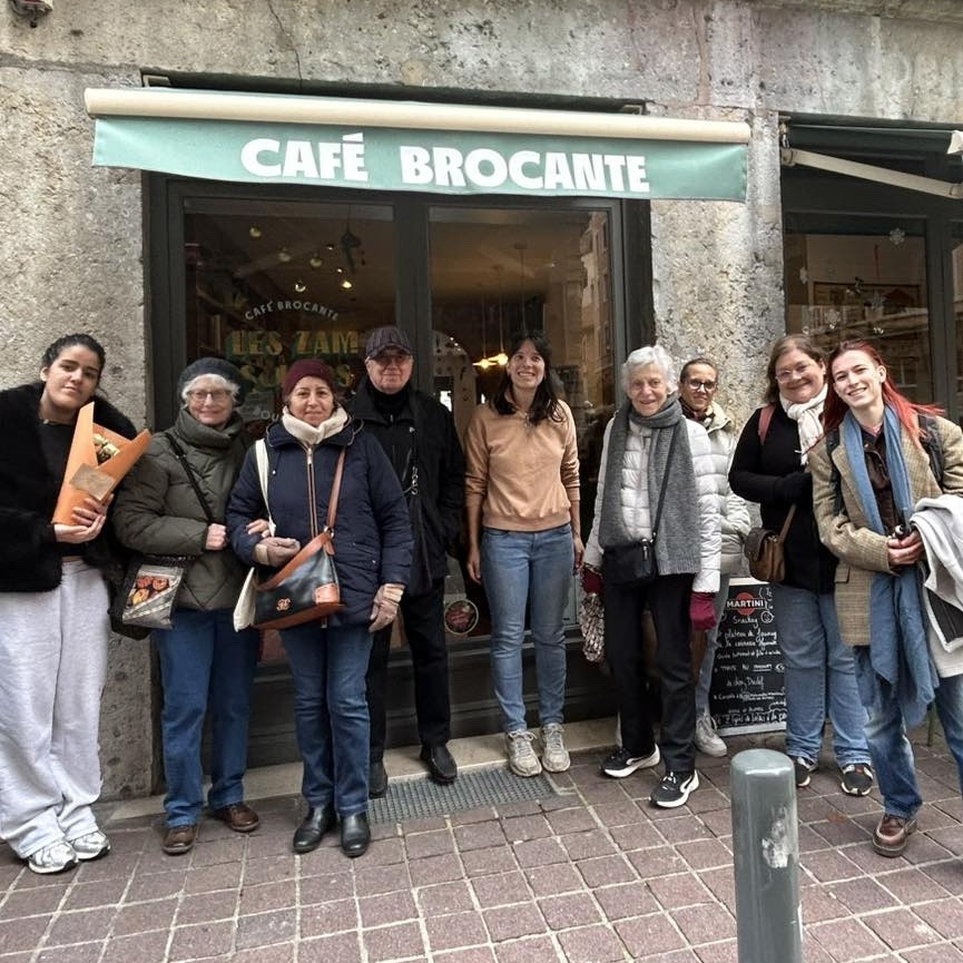 Tissez des liens au fil de sorties intergénérationnelles