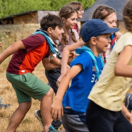 Animez des activités de plein air avec un mouvement de jeunesse scout